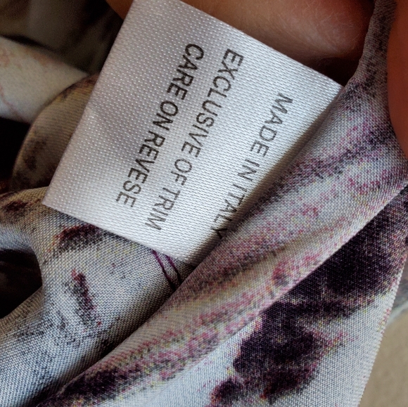 MaxMara 100% Silk Dress with Tie bow front with wine color contrast, - Picture 12 of 12